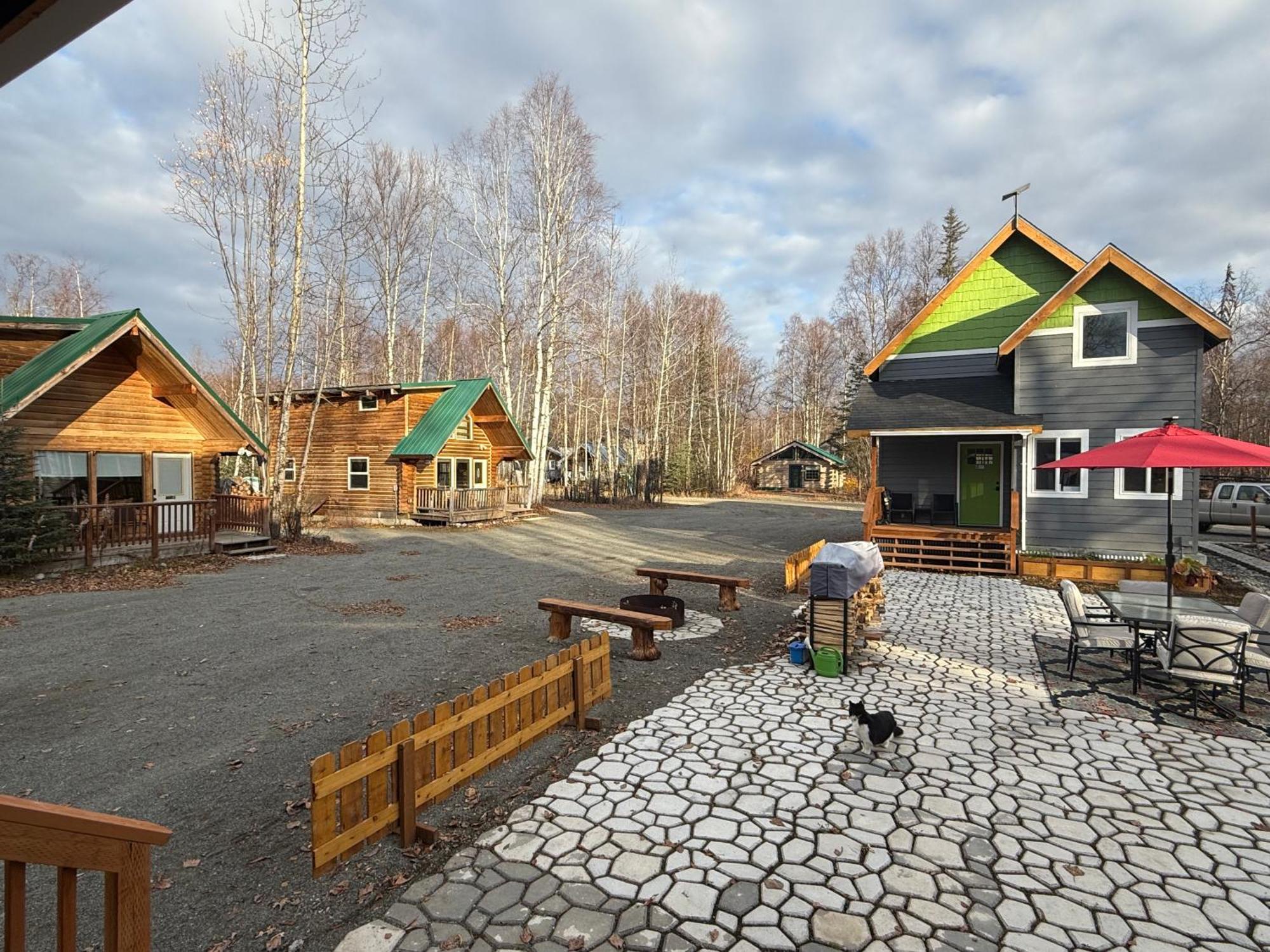 Talkeetna Log Cabin With Hot Tub Unit 1 エクステリア 写真