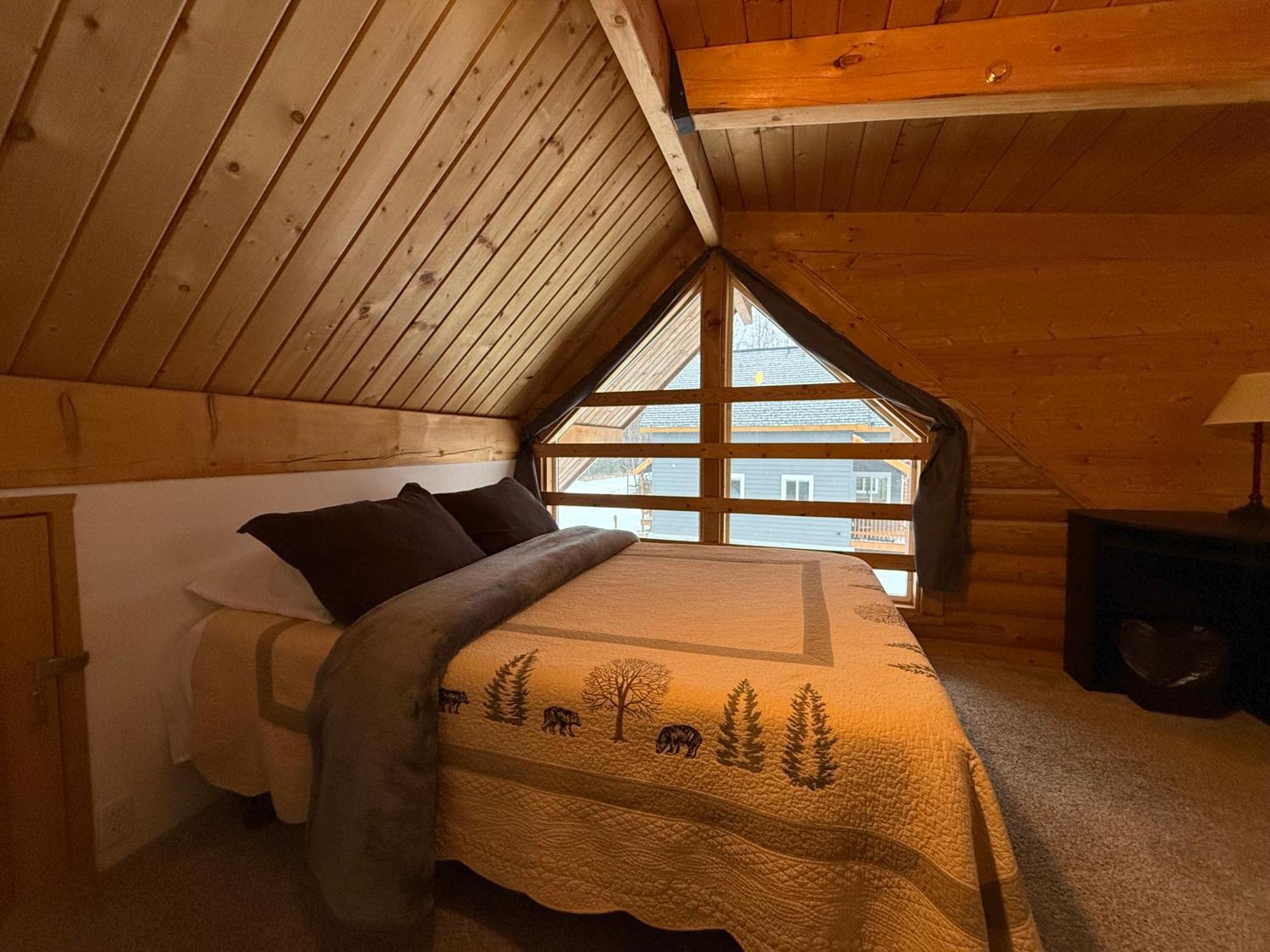 Talkeetna Log Cabin With Hot Tub Unit 1 エクステリア 写真