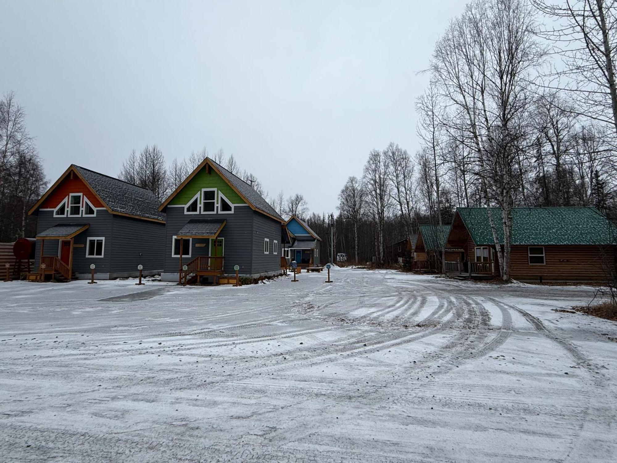 Talkeetna Log Cabin With Hot Tub Unit 1 エクステリア 写真