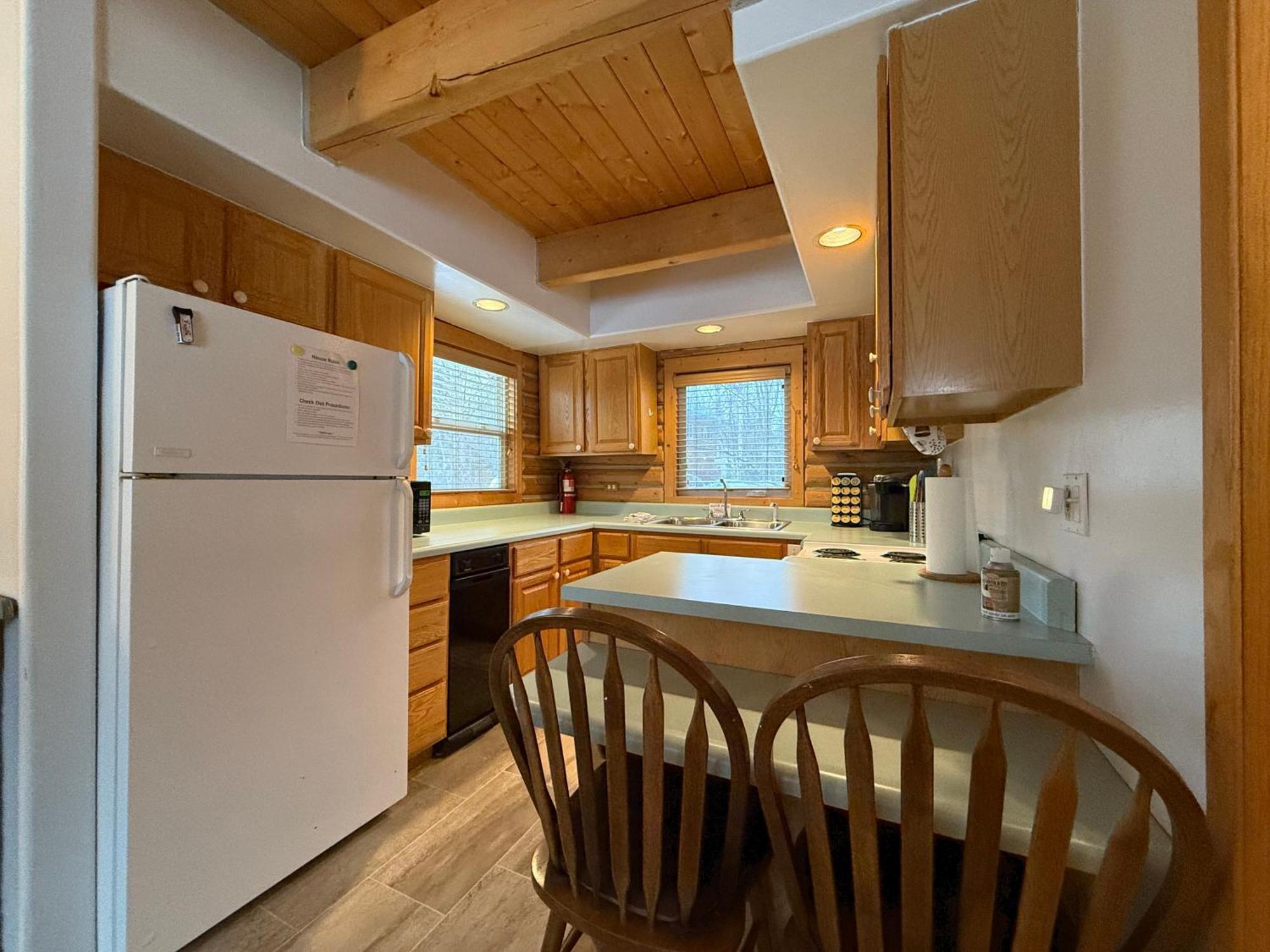 Talkeetna Log Cabin With Hot Tub Unit 1 エクステリア 写真